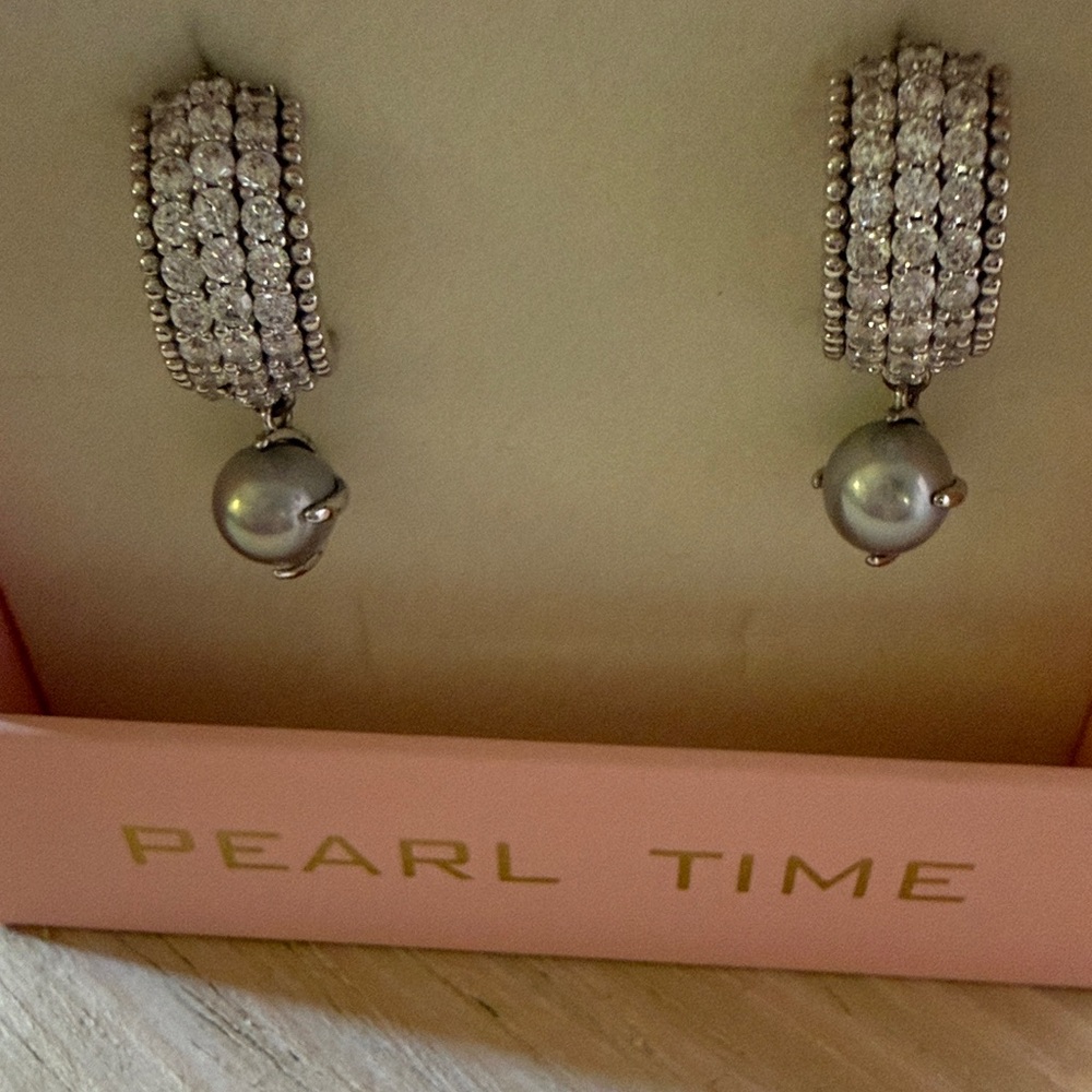 Silver and Gray Pearl Earrings